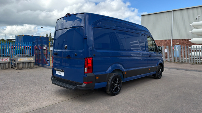 Volkswagen Crafter Cr35 Mwb Diesel Fwd 2.0 TDI 140PS Commerce Plus High Roof Van - Image 11